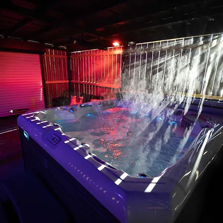 Domaine Des Demoiselles - D'hotes Et 3*